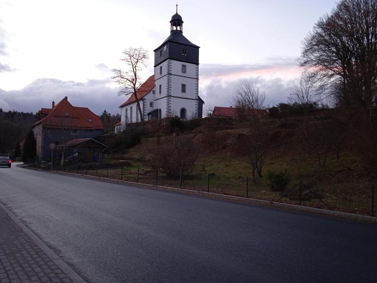 Hotel & Restaurant Zum Adlersberg Schleusingen Екстер'єр фото