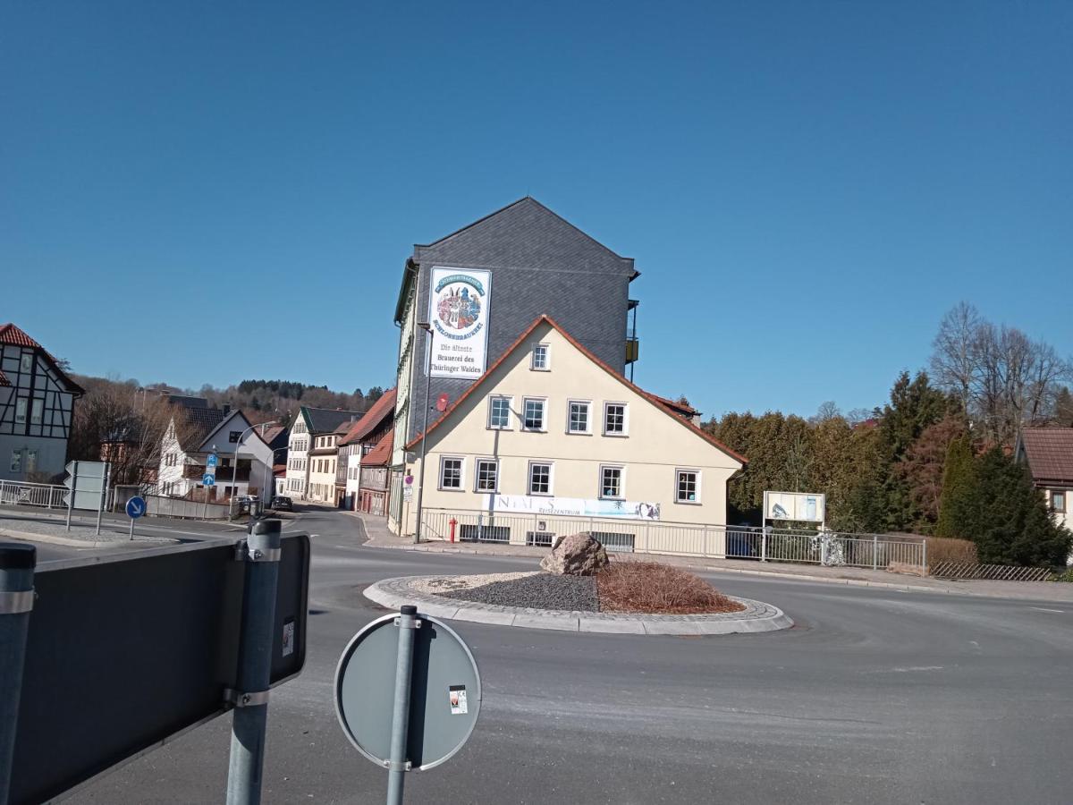 Hotel & Restaurant Zum Adlersberg Schleusingen Екстер'єр фото